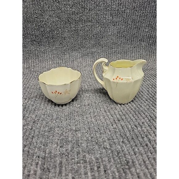 Vtg Paragon China Loretta Scalloped Cream & Sugar Yellow Bone China - Picture 5 of 9